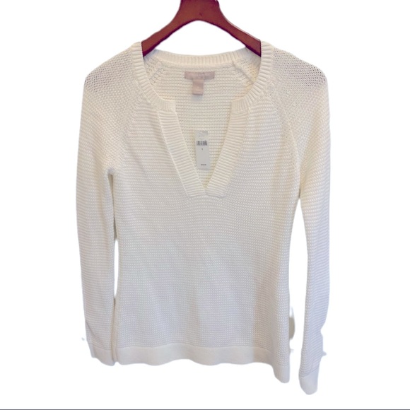 Banana Republic Sweaters - NWT- Banana Republic knit white v-neck sweater